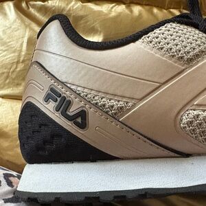 Fila Women's Tan and Black Sneakers